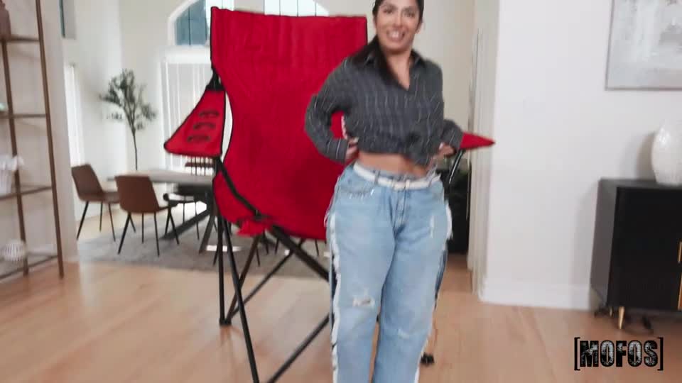Big Chair And A Big Cock For Tiny Jasmine Mofos Dont Break Me Jasmine Sherni Charles Dera - ASMR Porn Video & Massage XXX | Fullthot