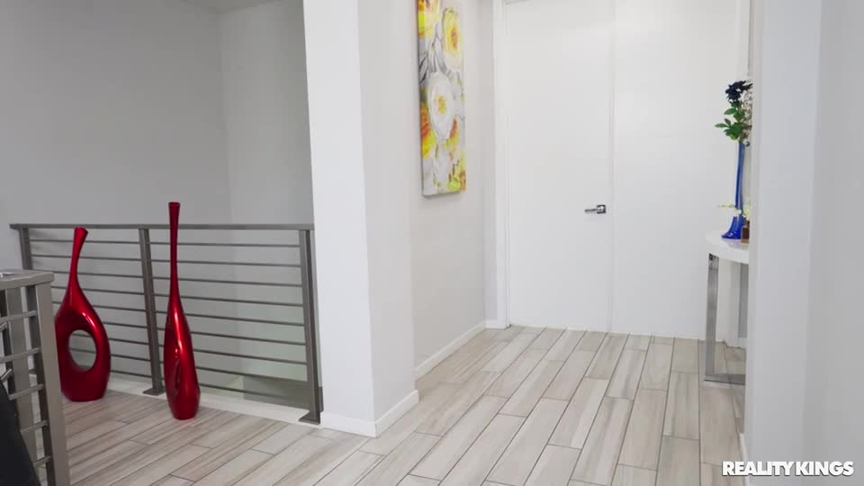 Moms Lick Teens Realitykings Misty Stone Nicole Kitt Austin Pierce Caught with Cummy Feet - ASMR Porn Video & Massage XXX | Fullthot