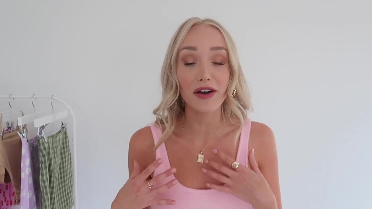 GwenGwiz - Patron Saint's TRY ON Redux - ASMR Porn Video & Massage XXX | Fullthot