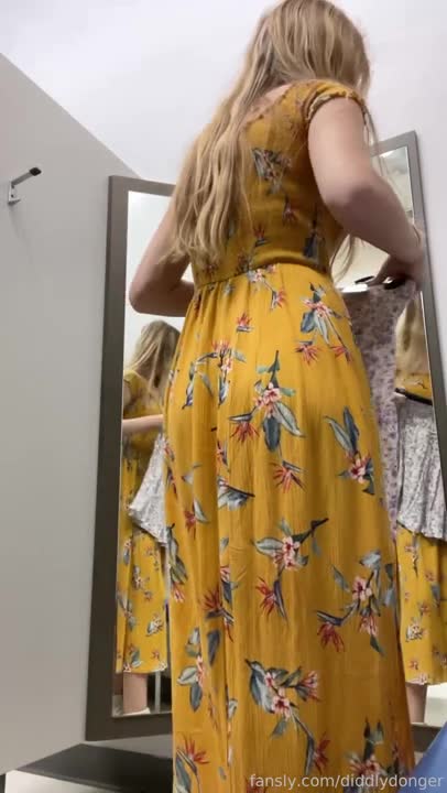 Diddly ASMR - Ass Tease in Public Changing Room - ASMR Porn Video & Massage XXX | Fullthot