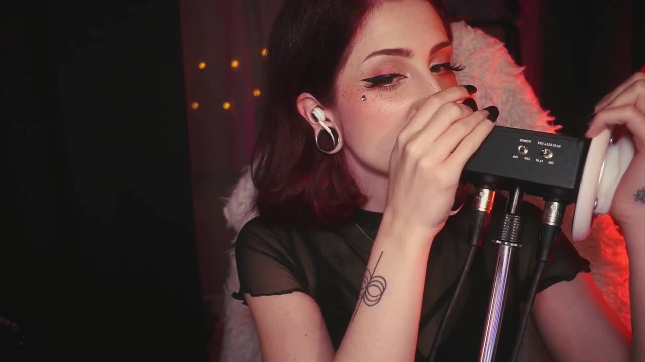 Mewlies ASMR - Patreon Exclusive  Blue-Tongue Ear Licking Just for You - ASMR Porn Video & Massage XXX | Fullthot