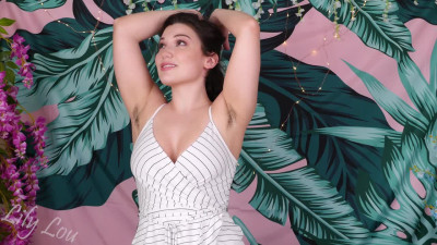 Lily Lou - Closeup Pussy 5f8f6cbbaaccfaf94e43b_source