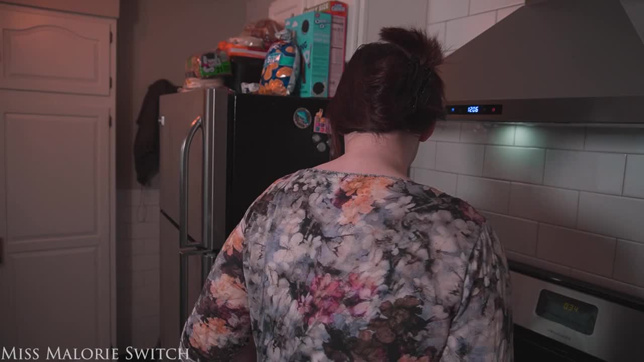 Miss Malorie Switch - Forgetting Your Mother's Birthday - ASMR Porn Video & Massage XXX | Fullthot