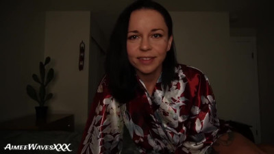 AimeeWavesXXX – Mommy Comforts You During a Storm