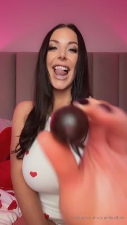 Angela White - Solo Tits Lick - ASMR Porn Video & Massage XXX | Fullthot