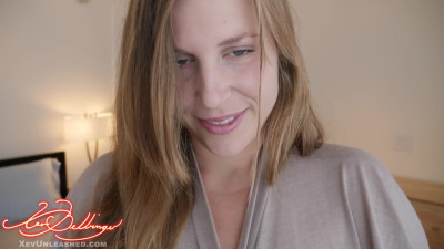 Xev Bellringer - Pregnant Oil Up 4K