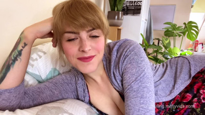 Molly Darling - Mommy Teaches You How To Fuck