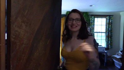 Bettie Bondage Porn - Bettie Fucks a Fan HD