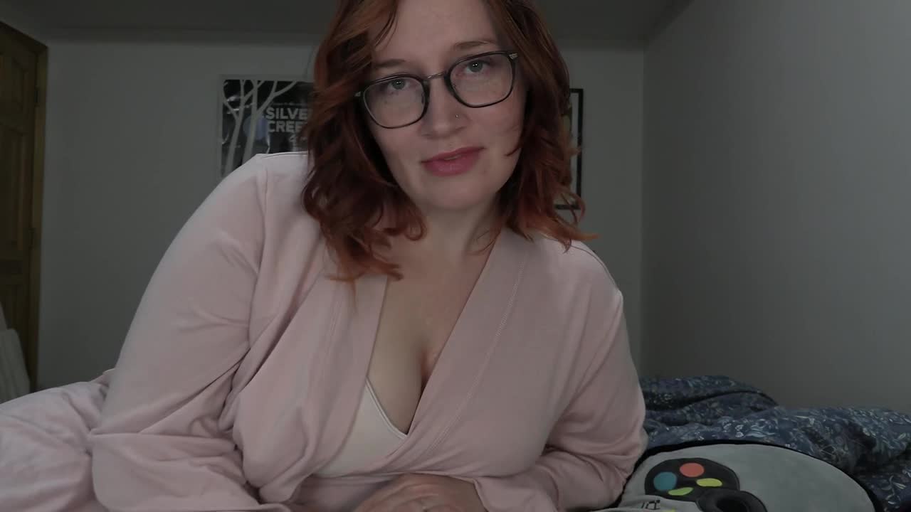 Bettie Bondage - Mom Makes You Feel All Better 4K - ASMR Porn Video & Massage XXX | Fullthot