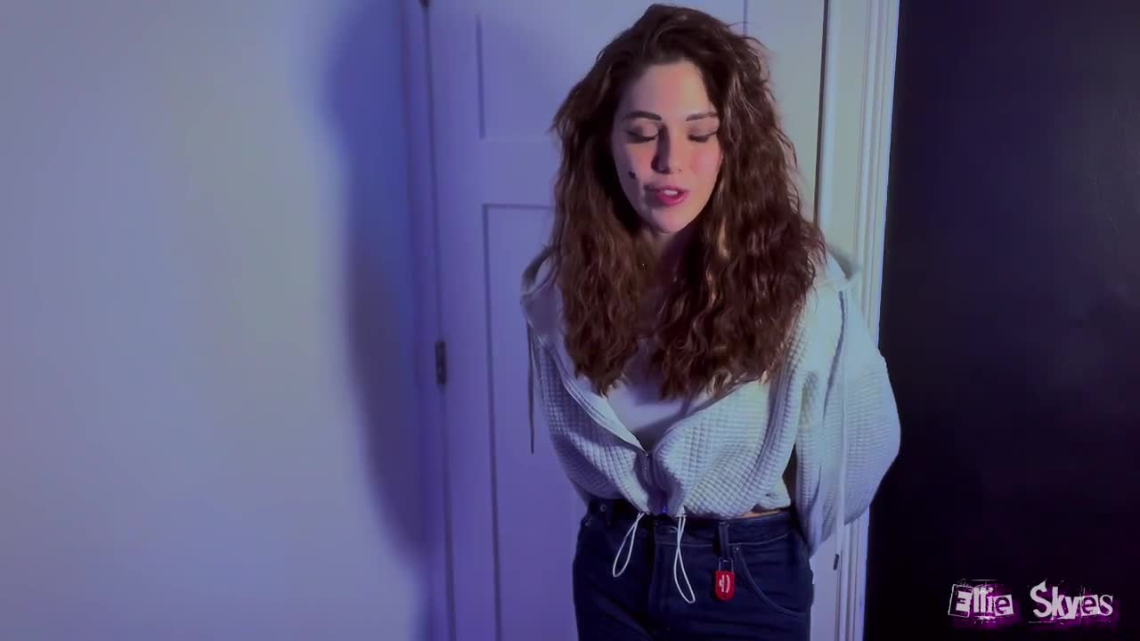 Ellie Skyes - Leave Something For Your Sister To Remember You By - ASMR Porn Video & Massage XXX | Fullthot