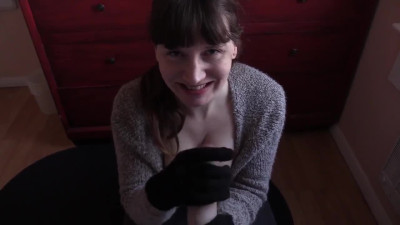 Bettie Bondage XXX - Glove Love from Mom