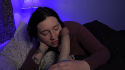 Bettie Bondage - Sharing a Bed with Your Stepsis 4K