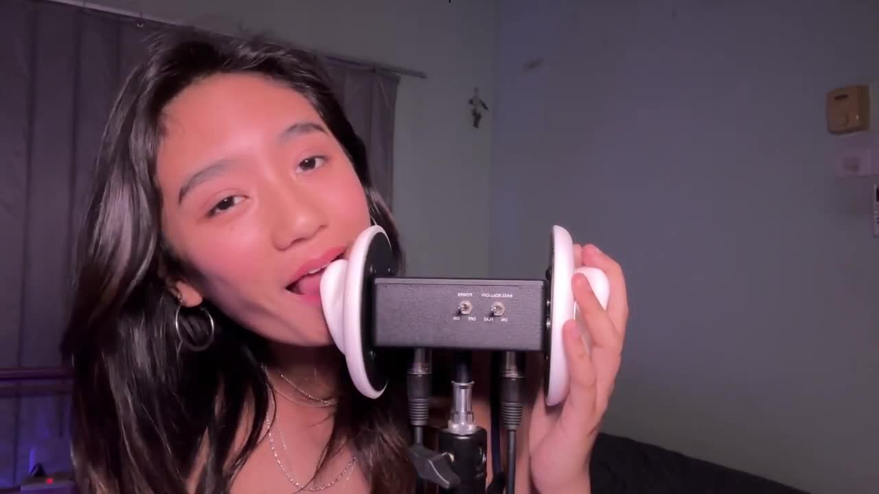 MoonBlitz ASMR - Tongue Flutters and Ear Biting - ASMR Porn Video & Massage XXX | Fullthot