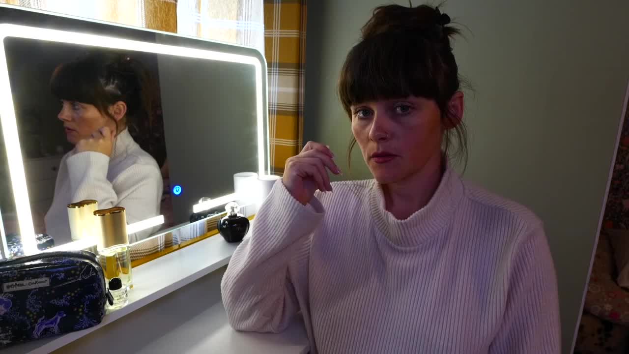 Sydney Harwin - BECOMING A MOMMYFUCKER