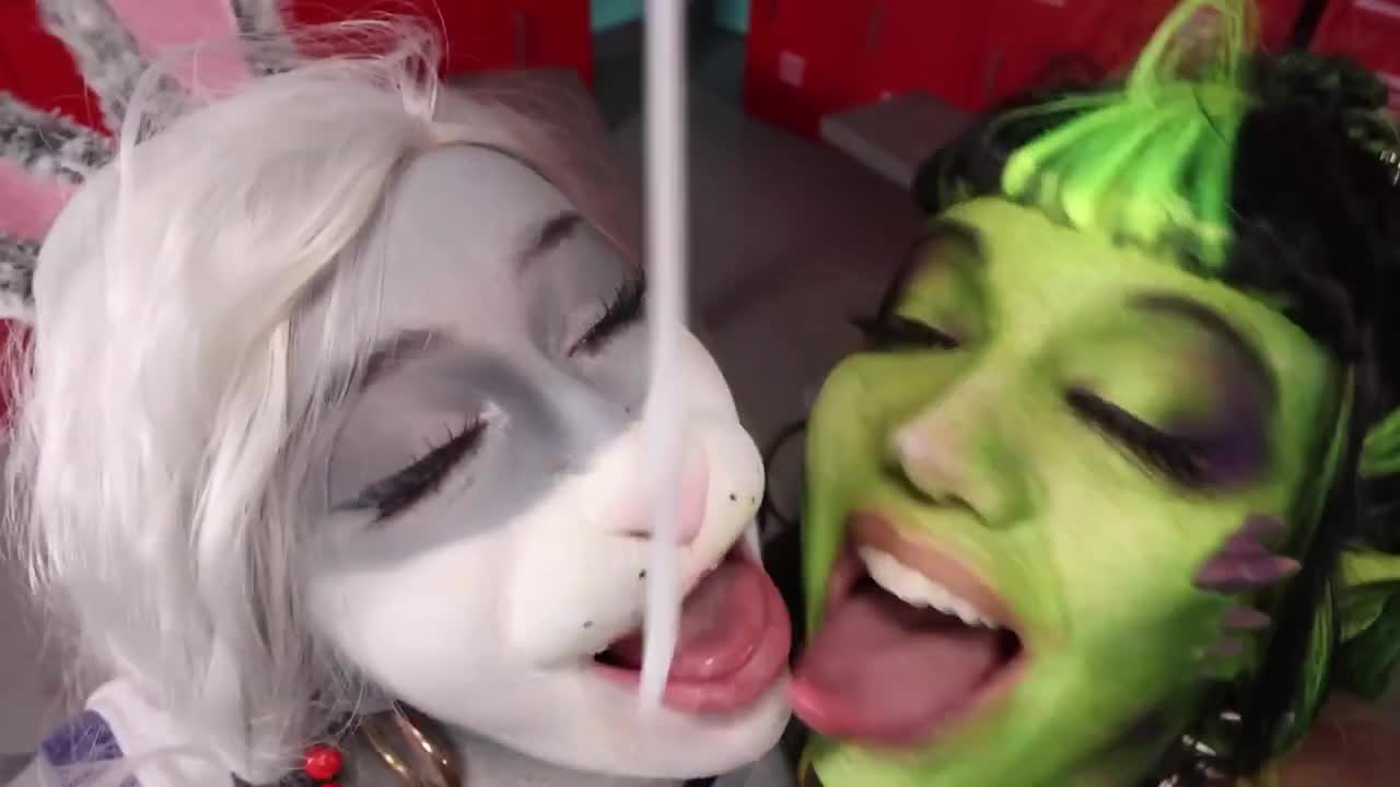 Little Puck, Cherie Deville, Bishoujomom - SPACE- AM-HARDCORE STRAP FUCK