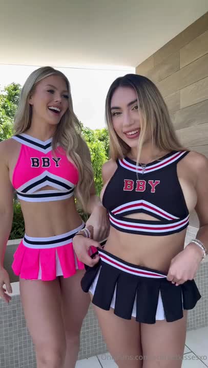 scarlettkissesxo - Cheerleader Dildo Fucking