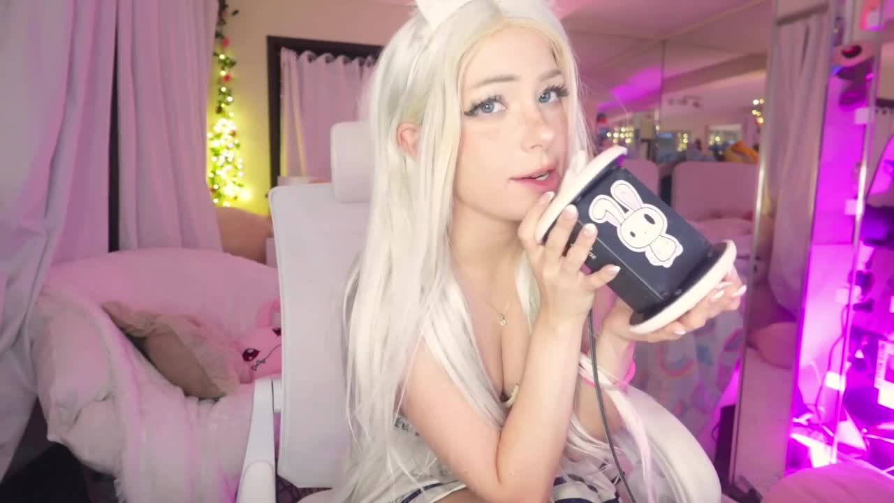 Dollblush - 01 June 2025 - Cheek Kisses & Mouth Sounds