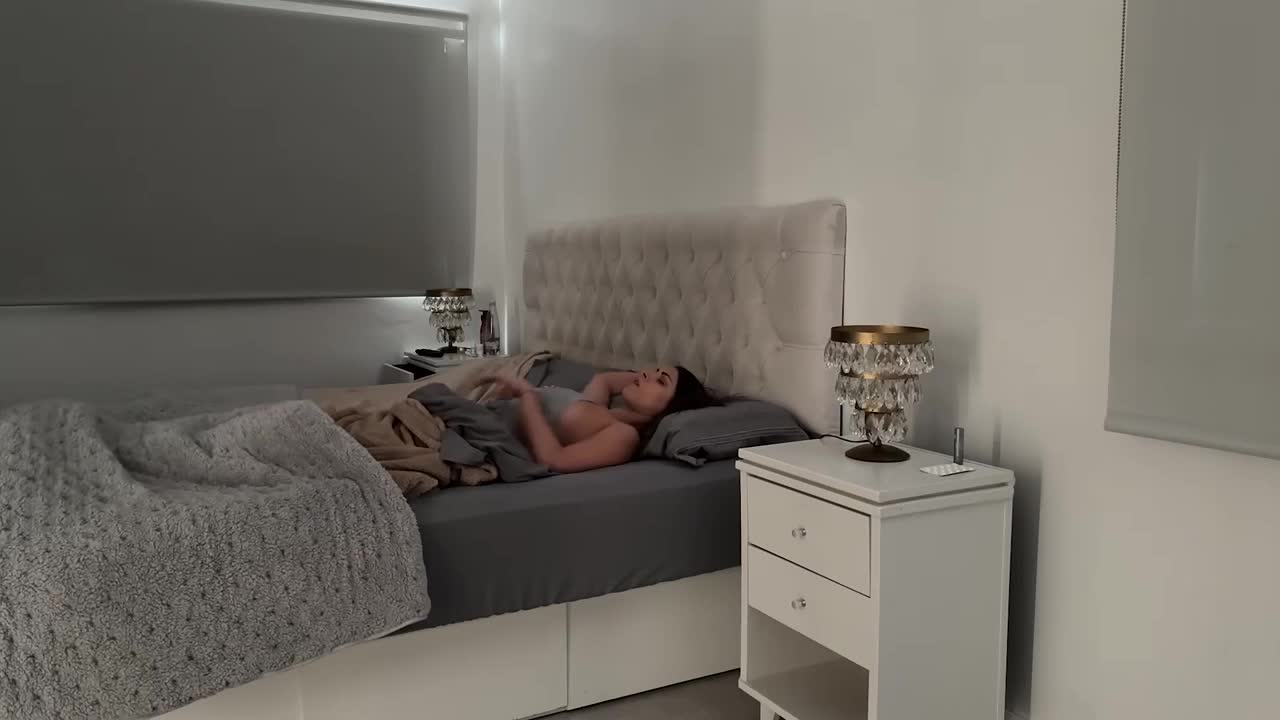 NicoleBelle - Free use therapy