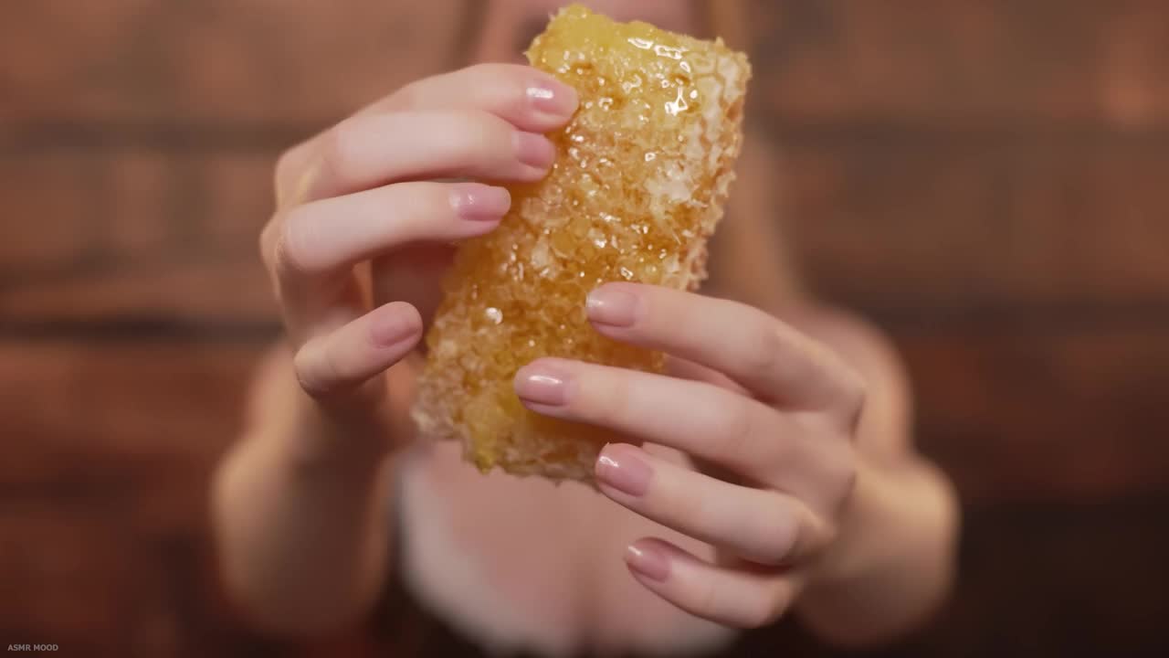MOOD ASMR - 29 July 2025 - ASMR HONEY MASSAGE