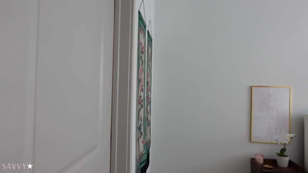 Savvy Star - Rawdogging Mommy