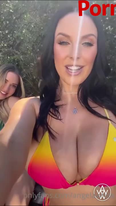 Angela White Pool GG With Mia Malkova
