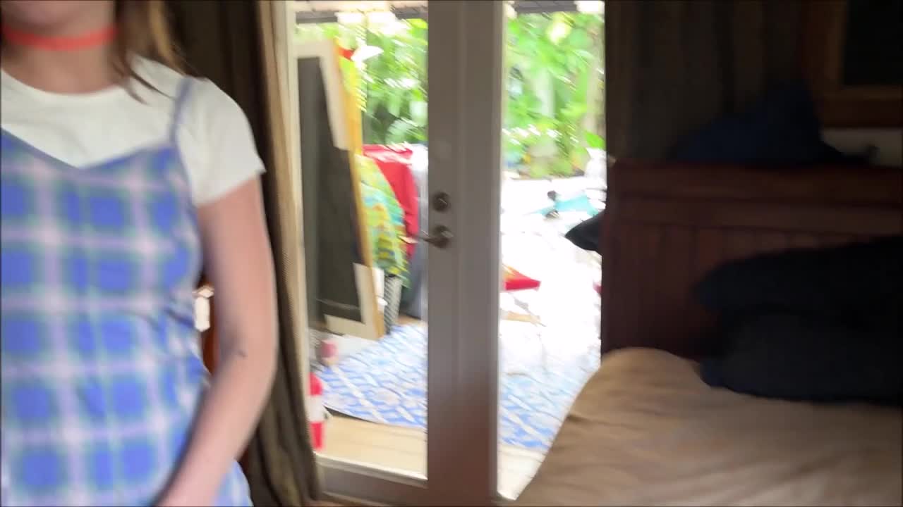 FamilyTherapy - Venus Vixen & Bianca Bangs - Sharing Step Dad