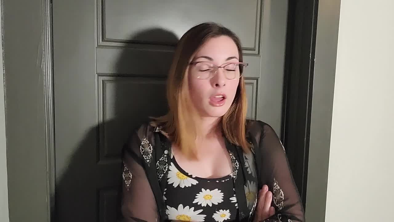 Miss Malorie Switch - Mom Bargains With Son's Bully