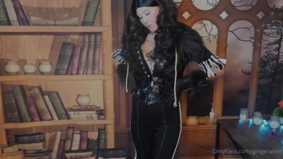 Gotic costume undressing and pussy showoff