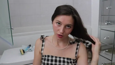 Immersive sex in a bathroom POV-style