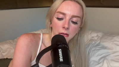 Horny blonde in the mood for your cock