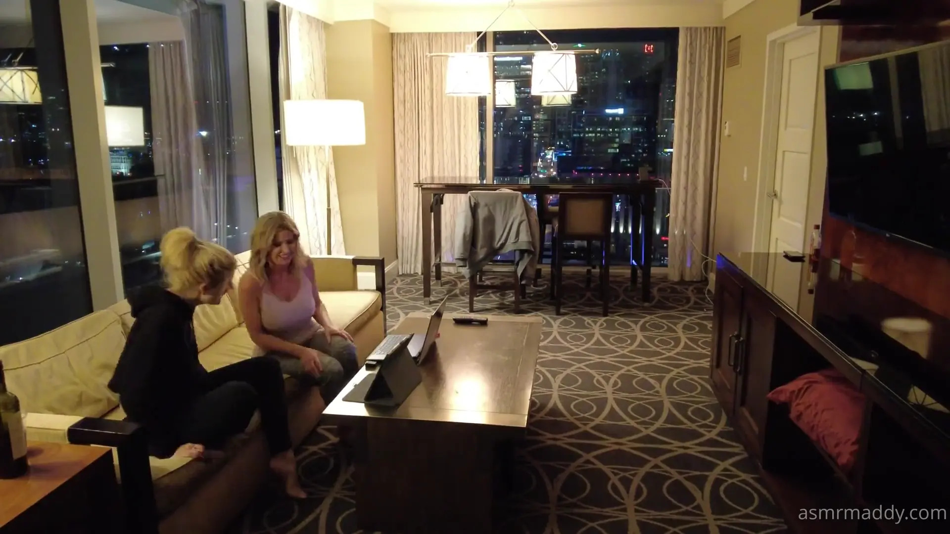 (Not ASMR) lesbian porn with former ASMR Youtuber - ASMR Porn Video & Massage XXX | Fullthot