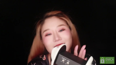 Blue-eyed sexy beauty missed you home