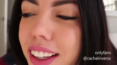 Girlfriend sucking cock POV relaxing video