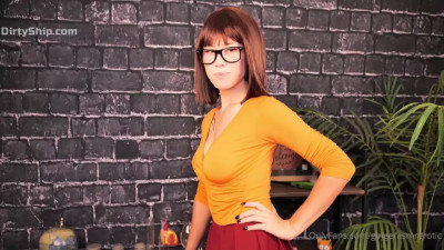 Searching for clues without panties with a nerdy girl