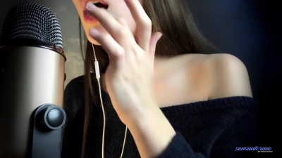 Finger licking with lots of super sweet moans