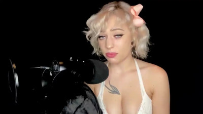 Daddy girl needs to give blowjob after a bad dream