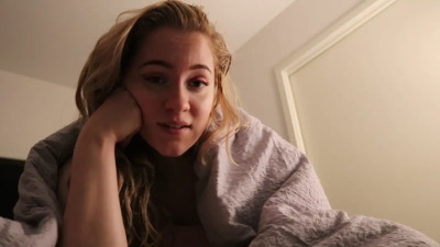 Blonde beauty helps you sleep with handjob