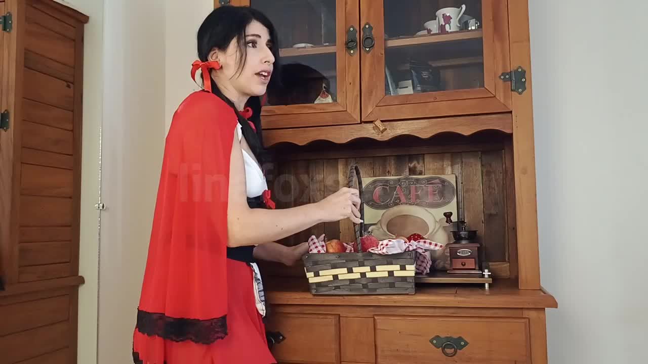 Loreena Fox – Red’s Taboo Encounter