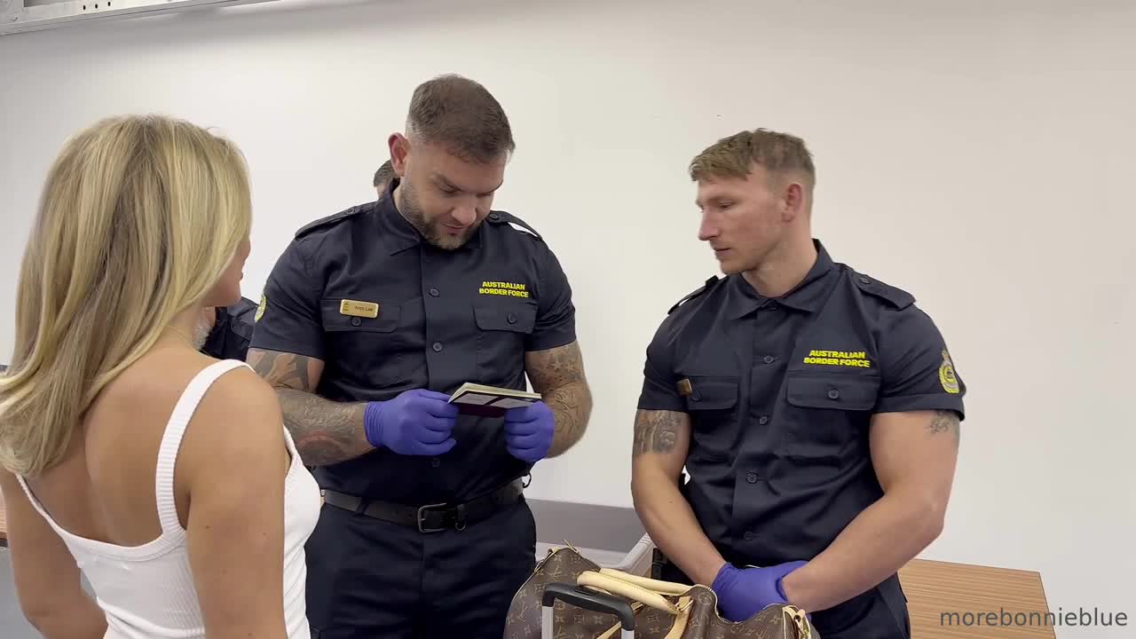 Bonnie Blue Porn - Gangbang By Airport Security Guards - bonnieblue_xoxo