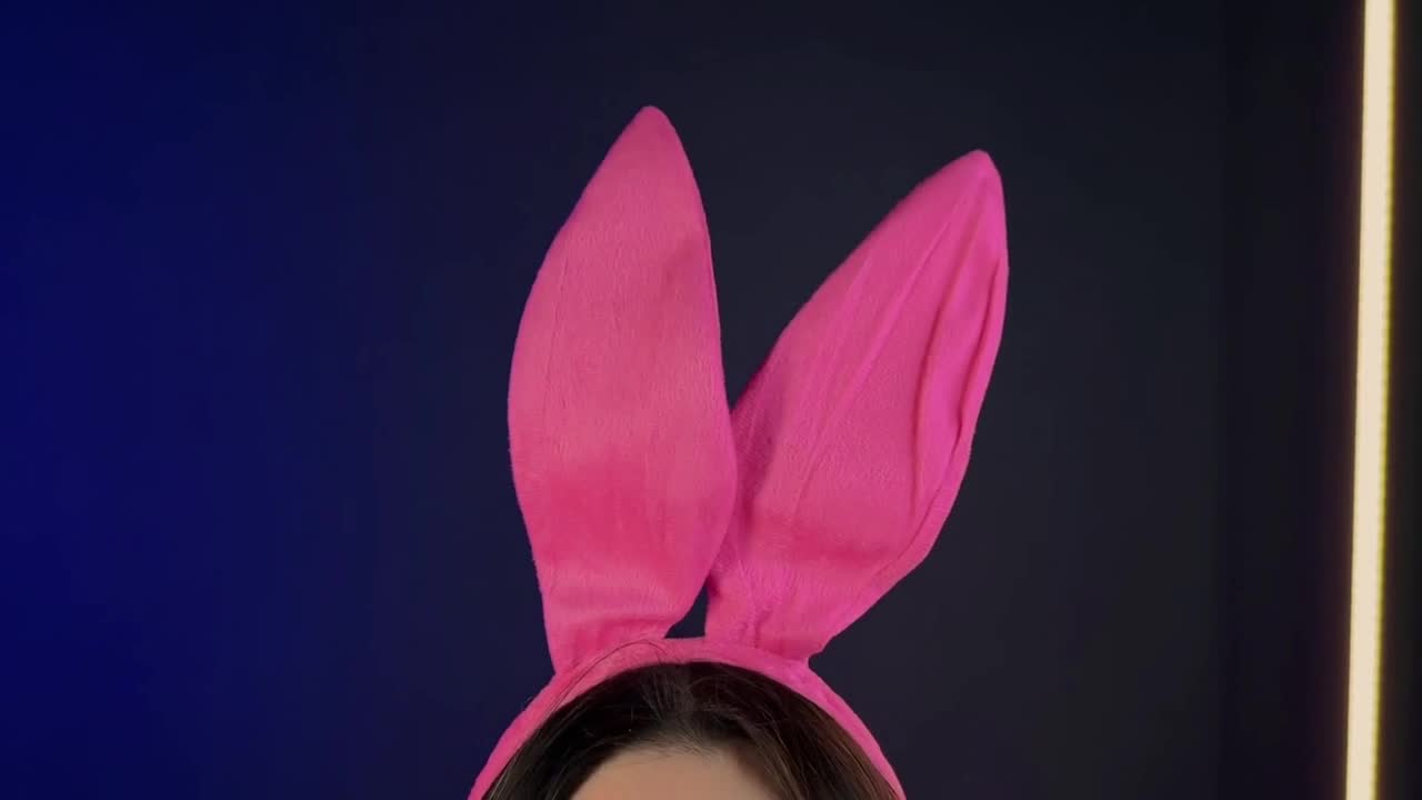 Burberry Asmr - Pink Bunny