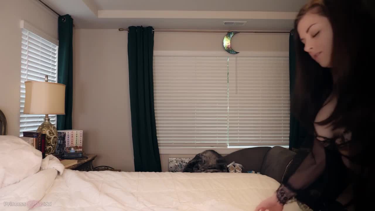 Ellie Idol – IMPREGNATE YOUR step-SISTER FOR ALL TO HEAR