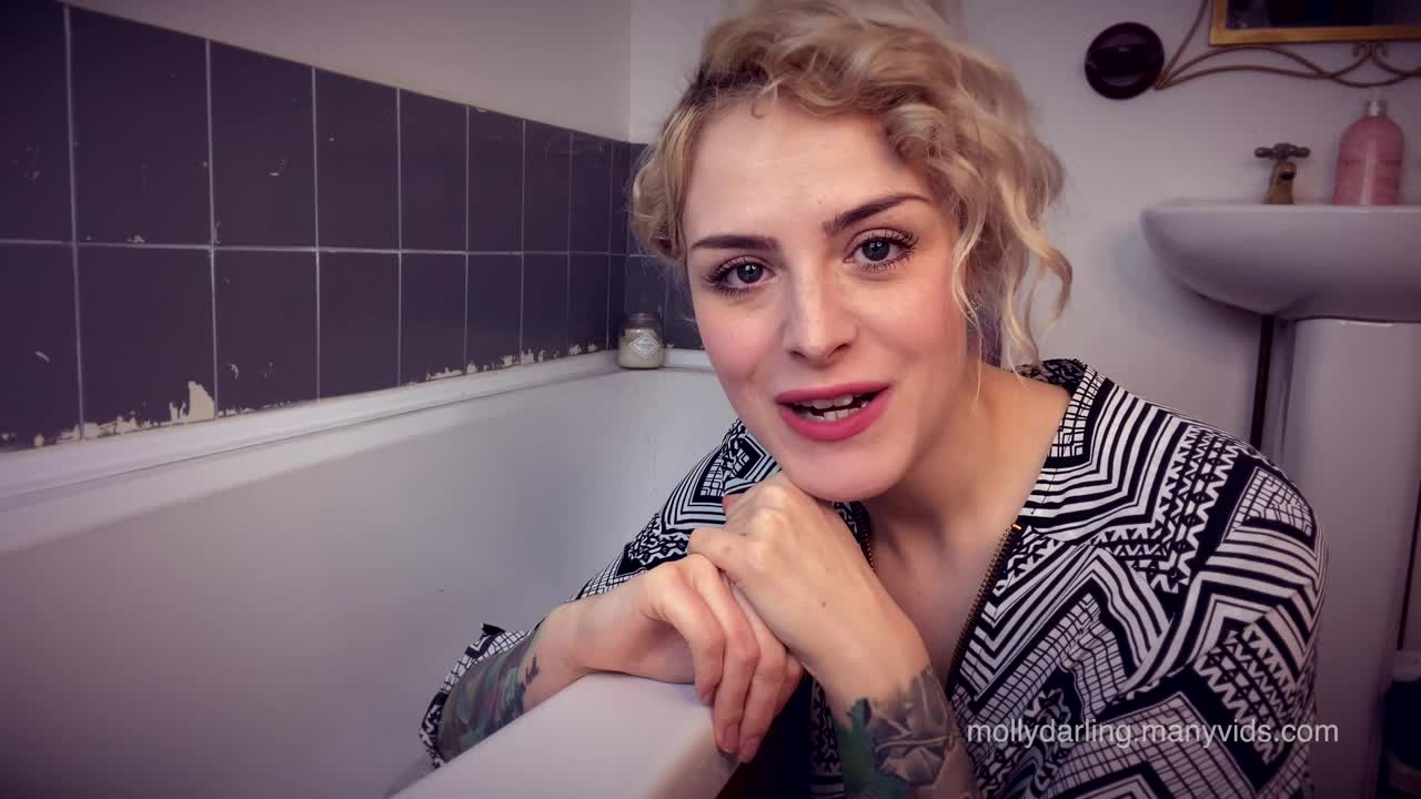 Molly Darling - Bathtime With Mommy