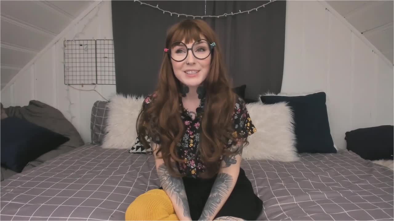 Slutty_Spice - Dorky stepCousin Valentine Virginity Loss