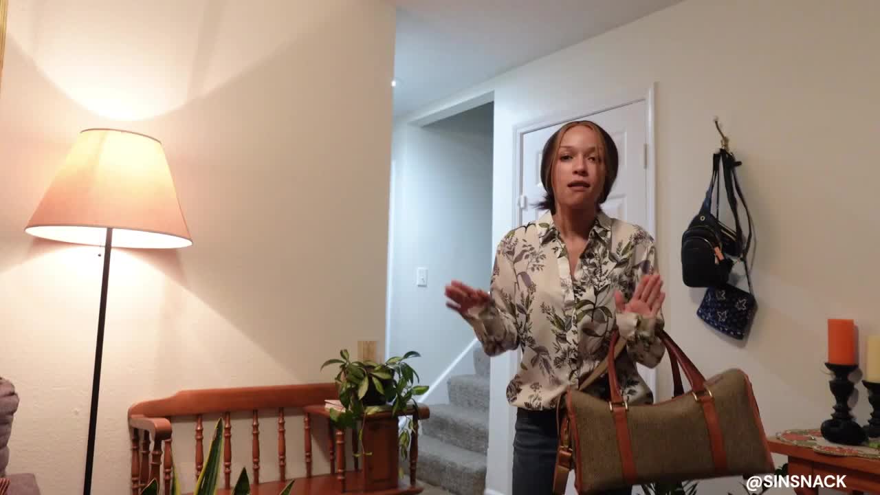 Sin Snack – Step-mommy is home