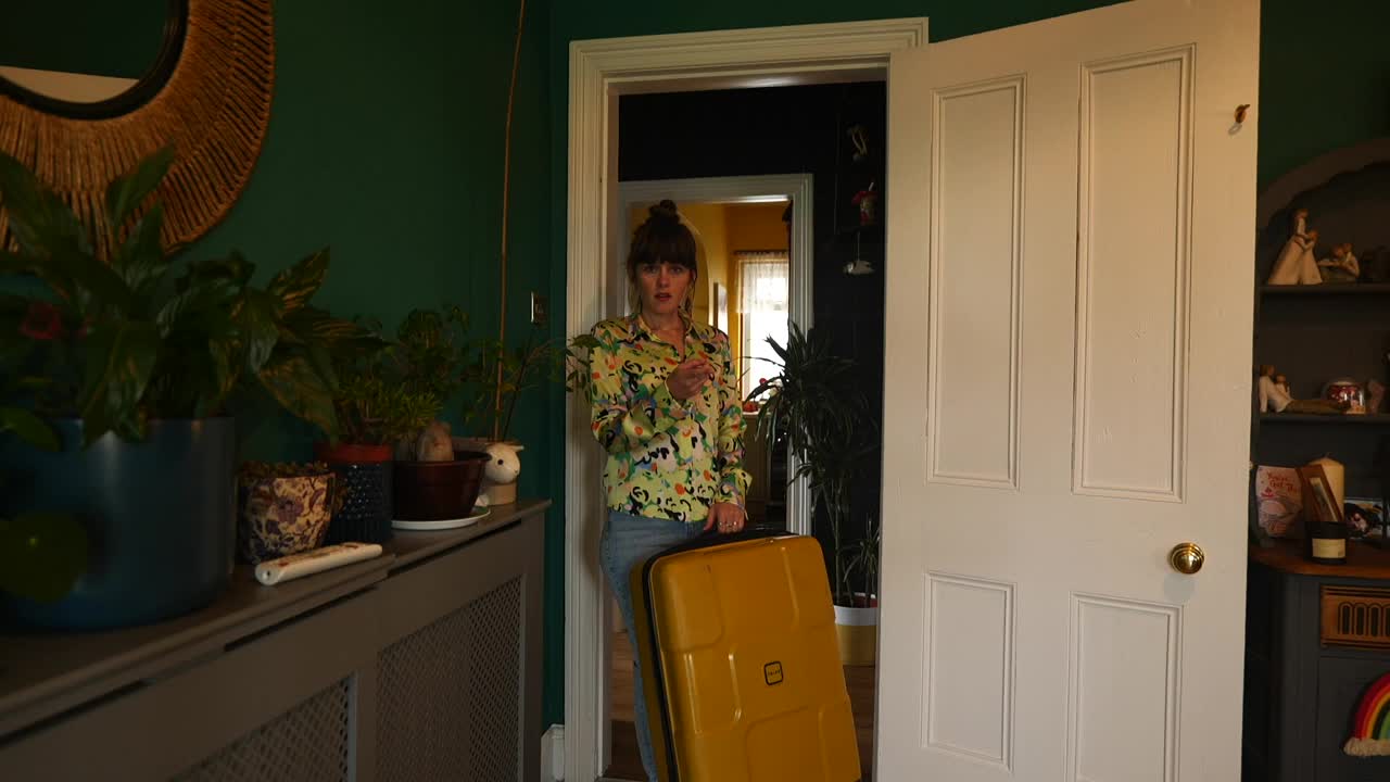 Sydney Harwin - Mommys BACK