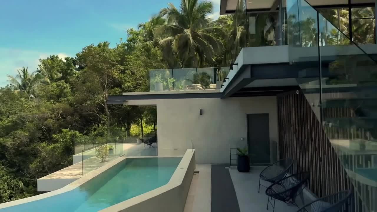 Sweetie Fox - Fucking The Barmaid Behind The Bar All Inclusive Hotel 4K