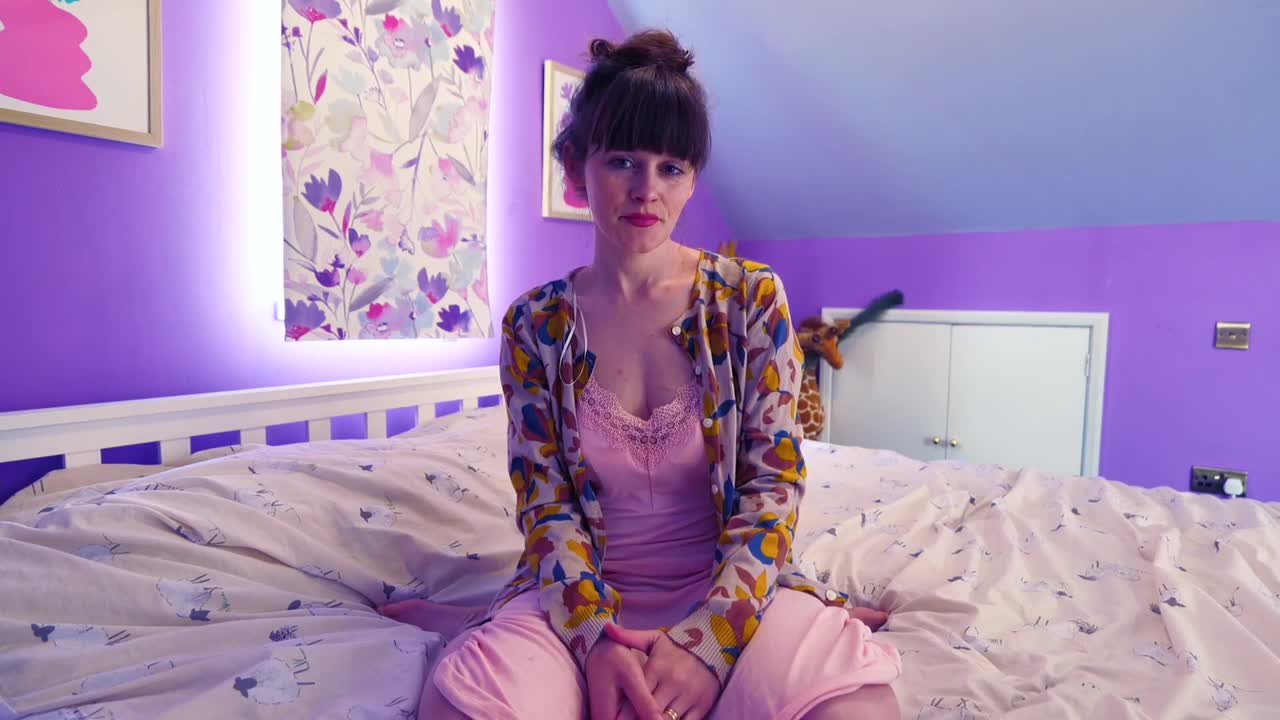 Sydney Harwin - Stepmommy's big futanari secret