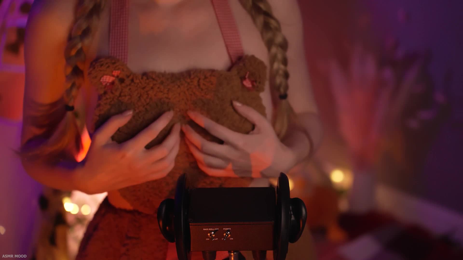 ASMR Mood R_E_STUDIO 泰迪熊果体围裙