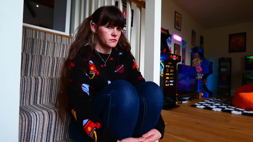 Sydney Harwin – HELPING YOUR stepSISTER OVER A BREAKUP