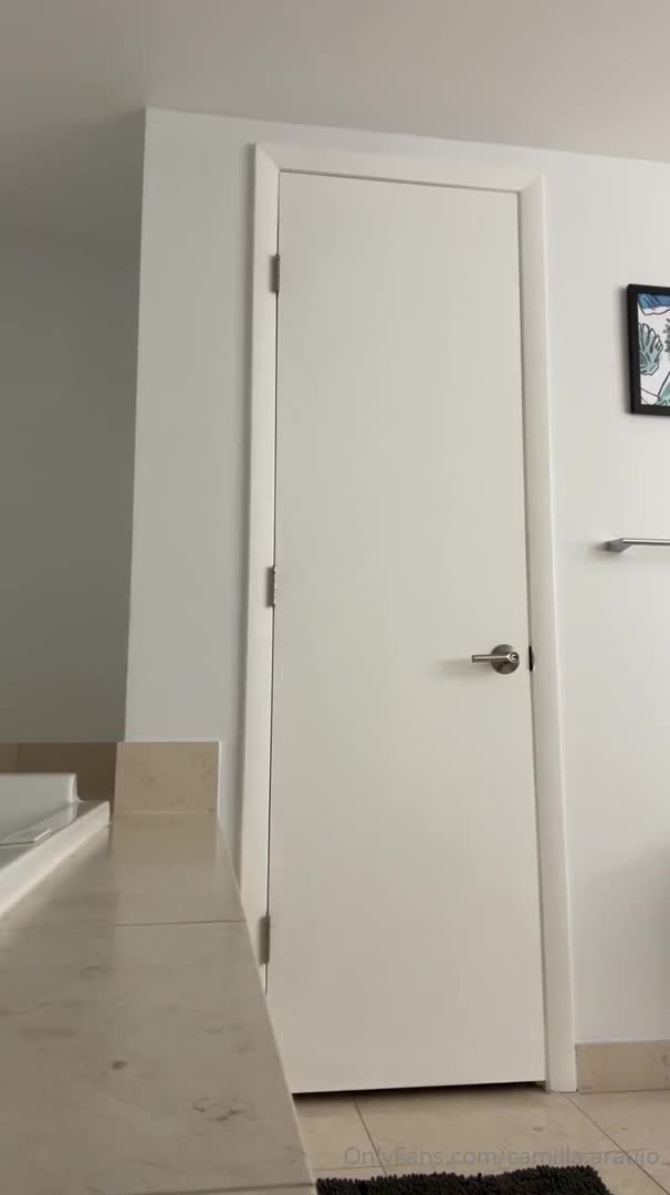 Camilla Araujo Of Bathtub Masturbation 7mopqrs